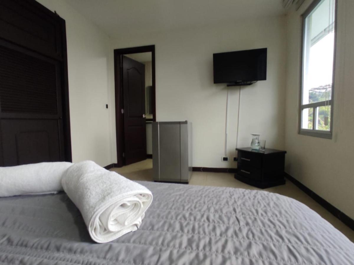 Habitacion Privada En Finca Turistica Hualcala Ла-Меса Екстер'єр фото